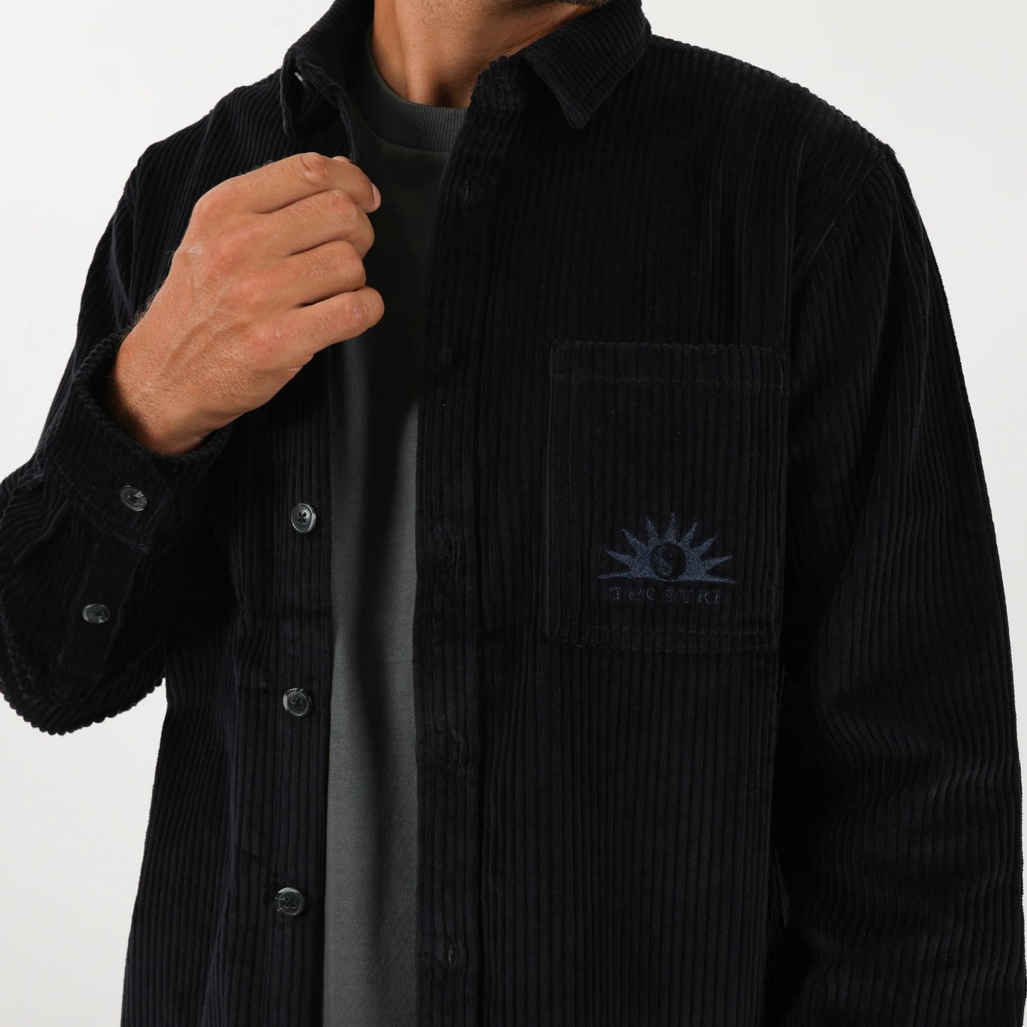 T & C surf motion cord shirt