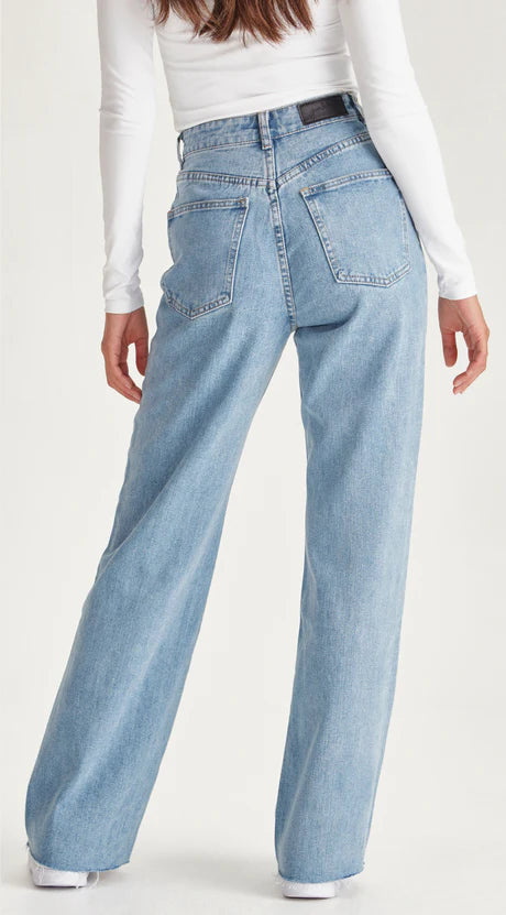 Junkfood AVRIL wide leg jean | Blue no rips
