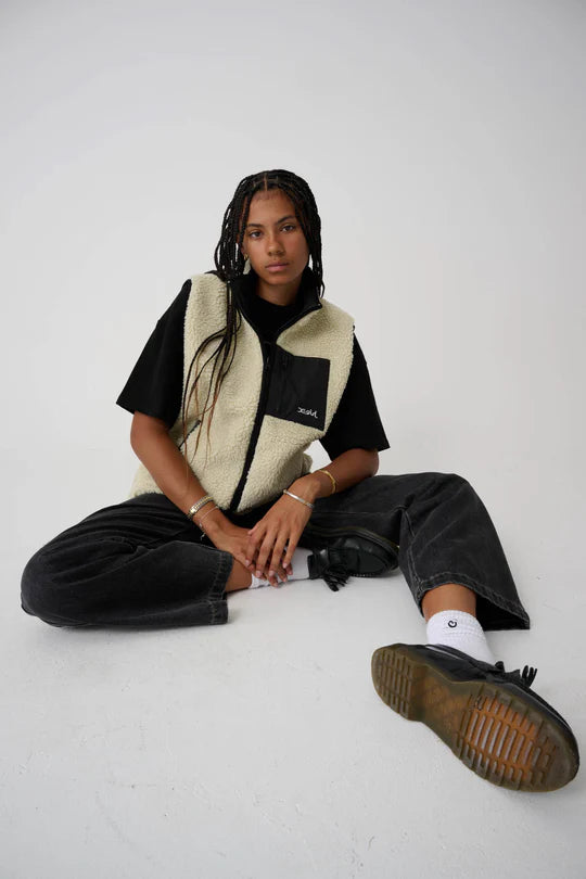 X-Girl REVERSIBLE CORE SHERPA VEST - Cream