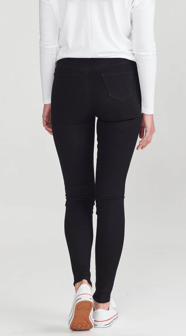 Junkfood SLIP Tall Stuff -Black