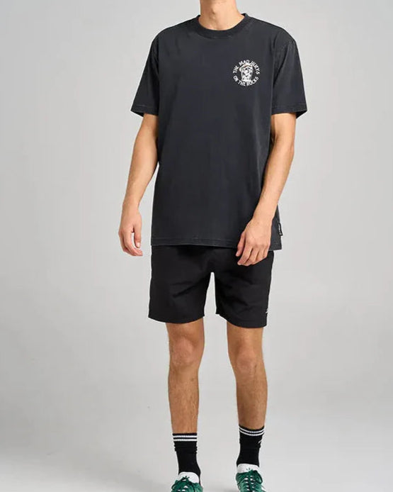 The Mad Hueys on the rocks tee- Washed black