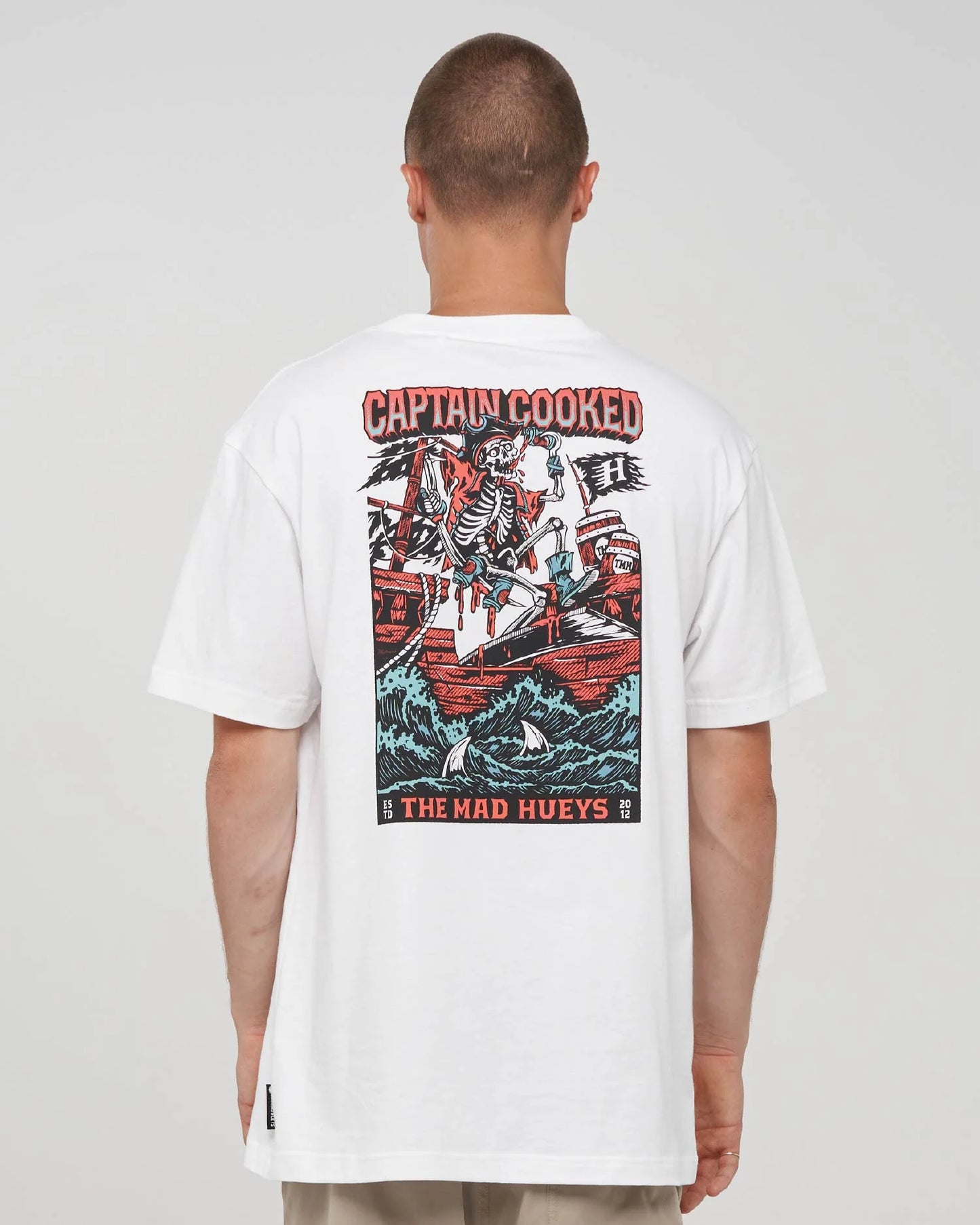 The Mad Hueys Plank Captain Cooked Tee l White