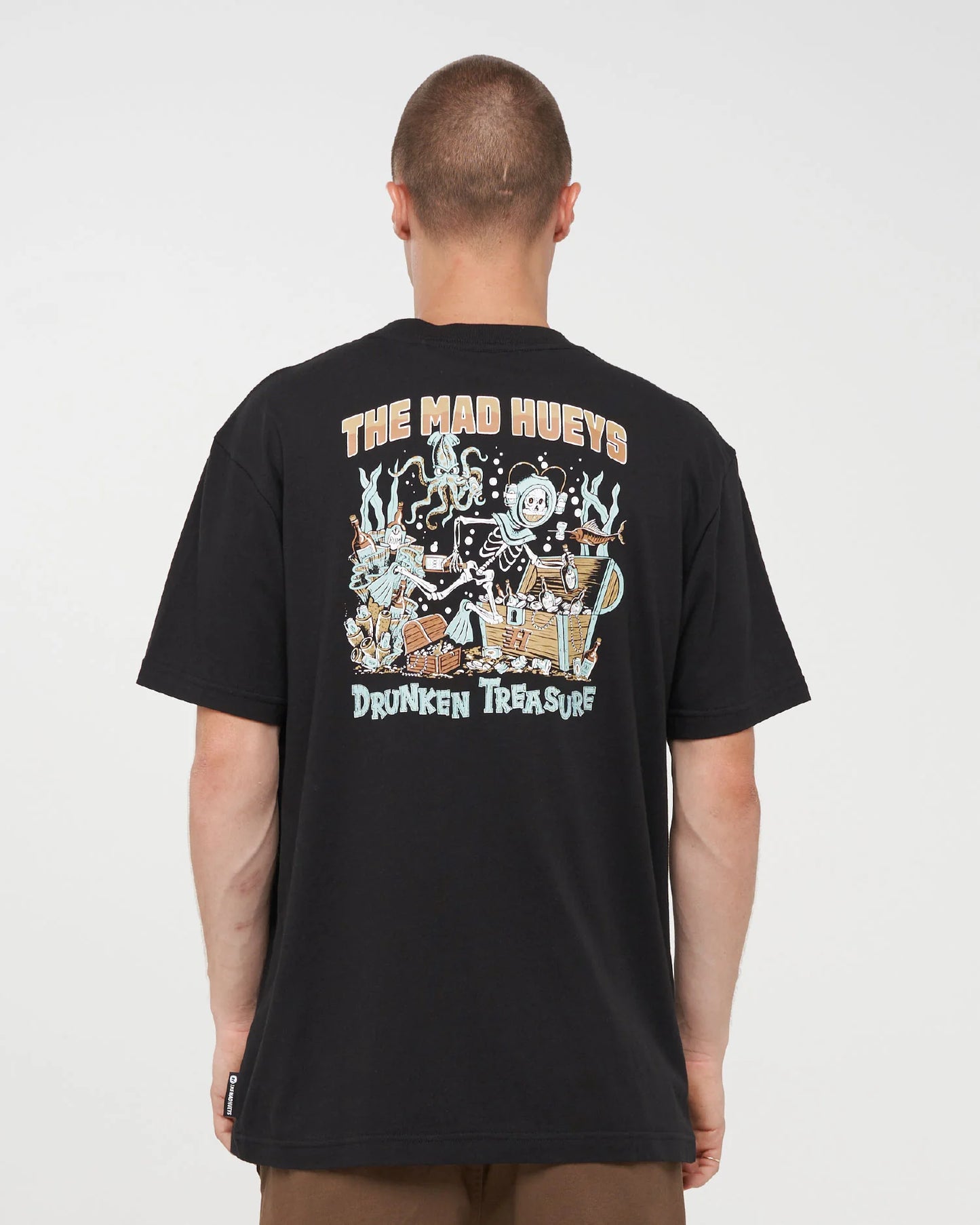 The Mad hueys Drunken Treasure Tee l Black
