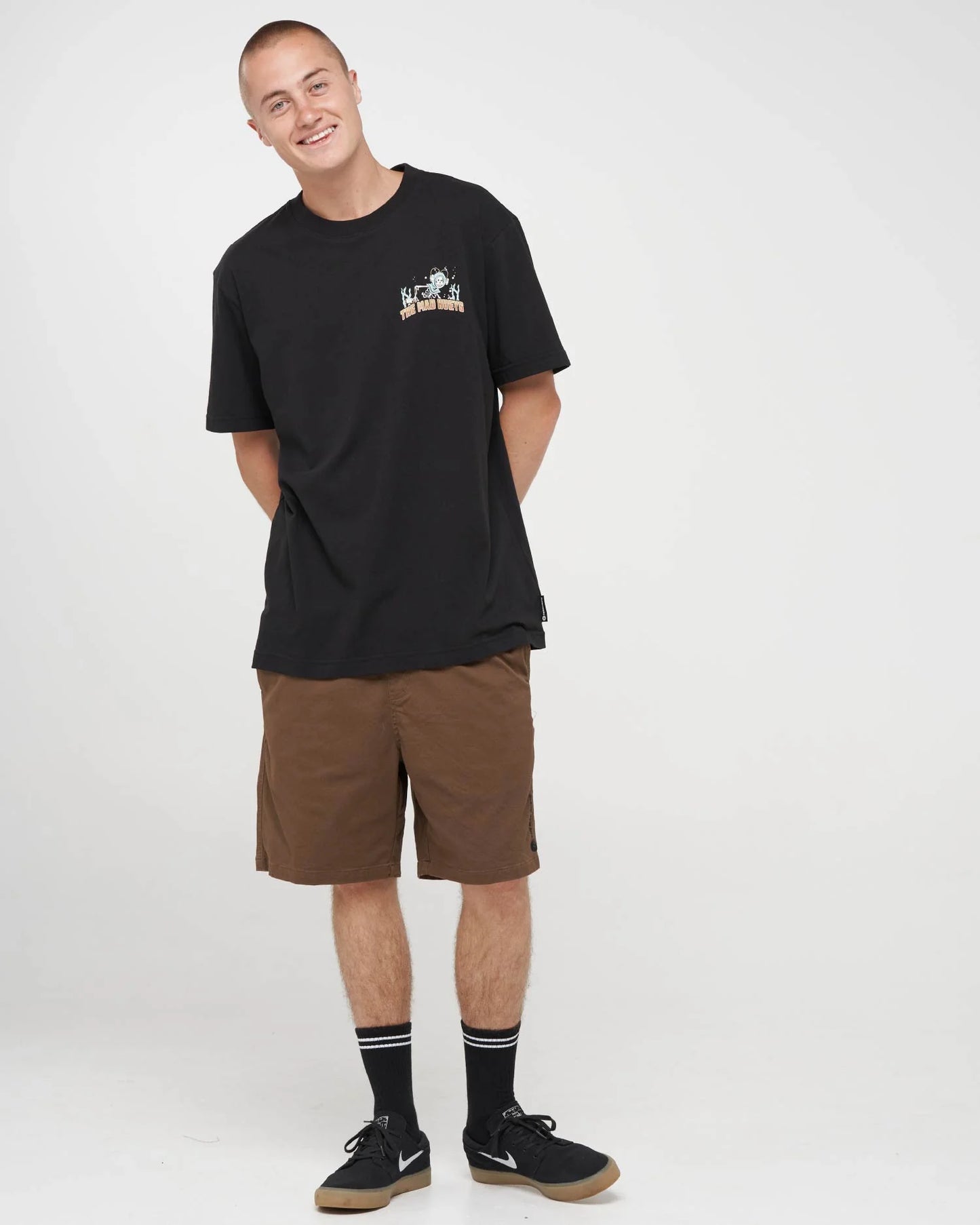 The Mad hueys Drunken Treasure Tee l Black