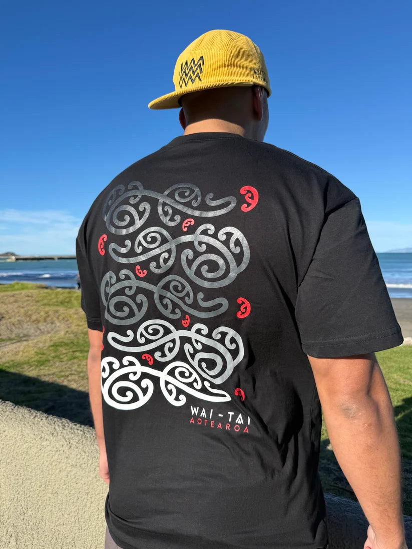 Wai-Tai Nanekoti Unisex Tee | Black