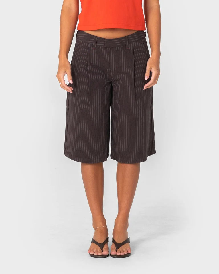 Rusty Big Bad Finance Mommy Low Rise Baggy Short | Java Pinstripe