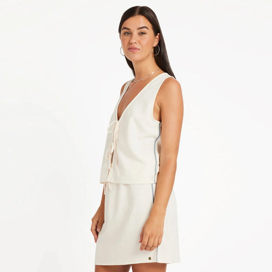 Volcom Small Talk Skirt l Vintage White